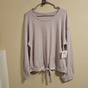 89th & Madison Slightly Oversized Lavendar Tie Blouse Blouse. NWT